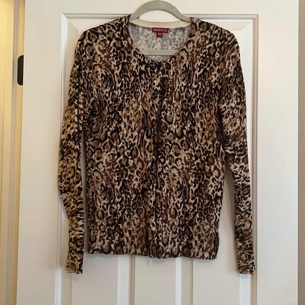 Merona Size M leopard print sweater